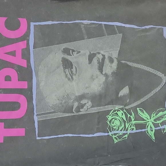 Tupac Gray Graphic T-Shirt Unisex NEW - Picture 8 of 8